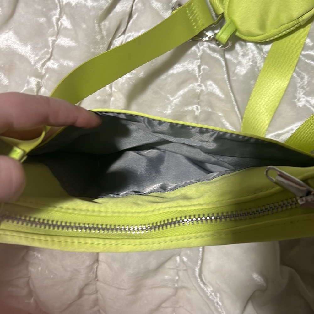 Crossbody - Picture 5 of 8